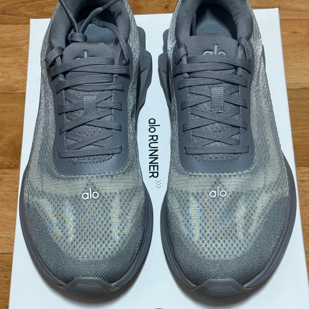 알로 요가 러너 런닝화 그레이 8.5M 새제품