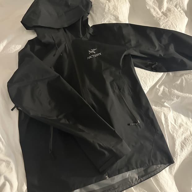 아크테릭스 베타 자켓 블랙