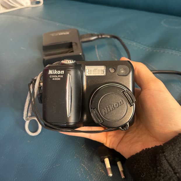 사진0/ 니콘 쿨픽스 4300