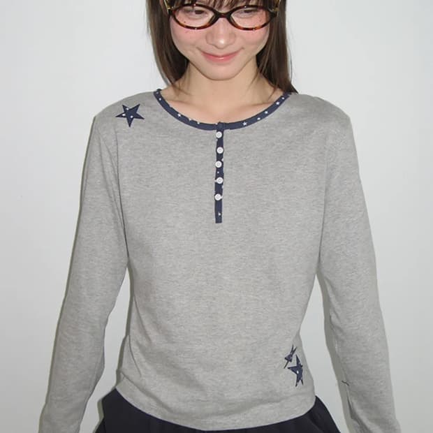 RONRON 론론 스타패치 블로킹 헨리넥 롱슬리브 그레이