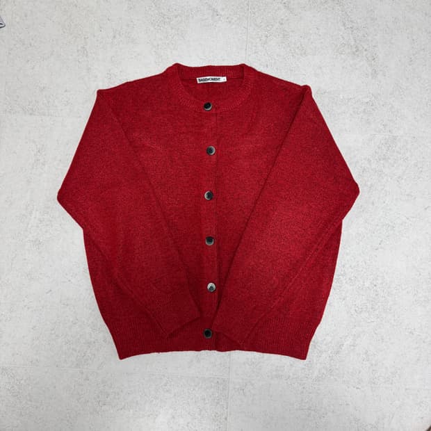 Basemoment / 라운드넥 버튼 가디건 레드