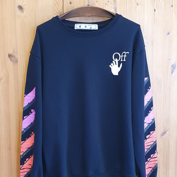 95/77.Off White 마커애로우 맨투맨(공용)