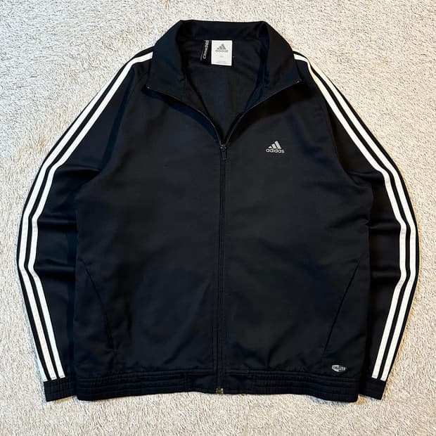 아디다스 ADIDAS 삼각로고 사이드라인 바람막이 자켓 블랙
