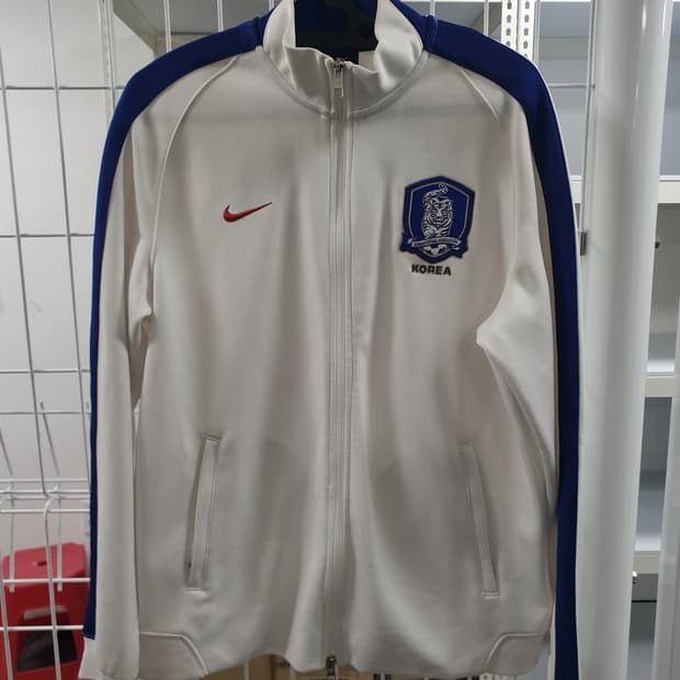 나이키 한국 국가대표 트랙탑 져지 흰파 105사이즈 판매합니다