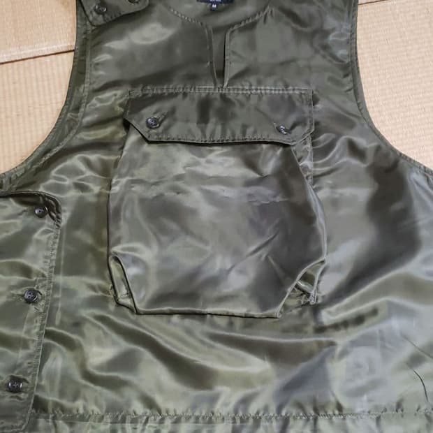 [새상품급, M] 엔지니어드가먼츠 커버 베스트