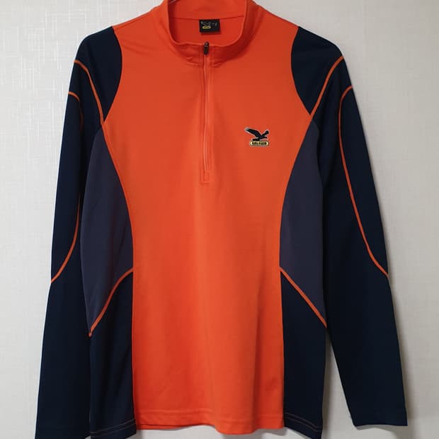 살레와 반집업 긴팔티 M사이즈