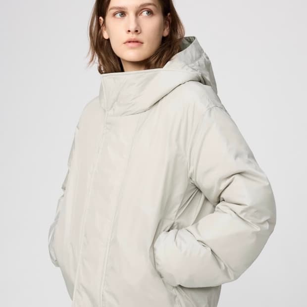 유니클로 퍼프테크 파카 라이트그레이 XXL