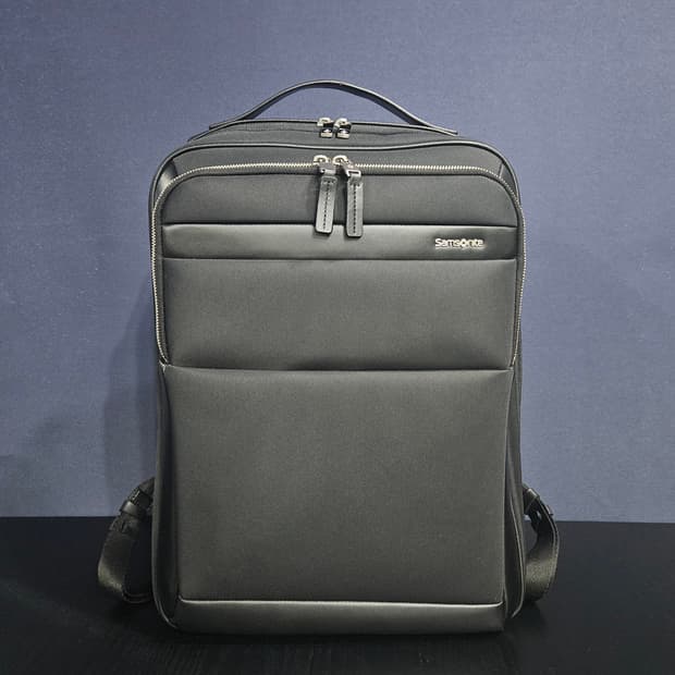 샘소나이트 블랙컬러 백팩 