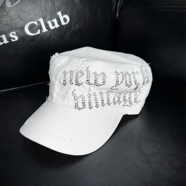 00s beads detail cap