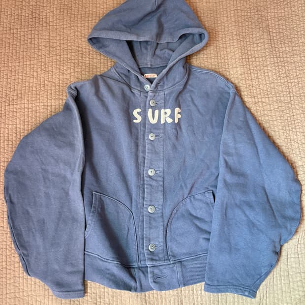 캐피탈 서프 크롭 후드