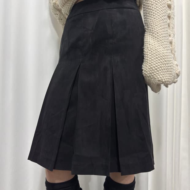 ined pleats midi skirt