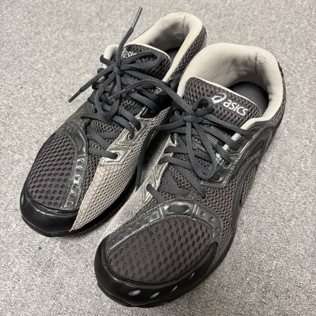 키코 아식스 젤소켓 인피니티 블랙 그레이  282.5