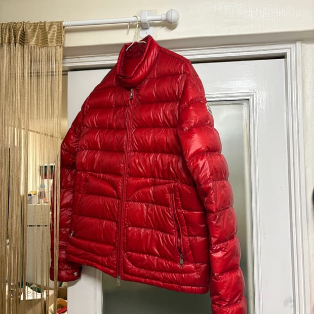 몽클레어 버건디 바이커 패딩