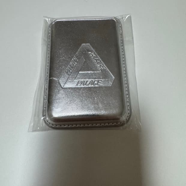 팔라스 맥세이프 월렛 실버 판매합니다!