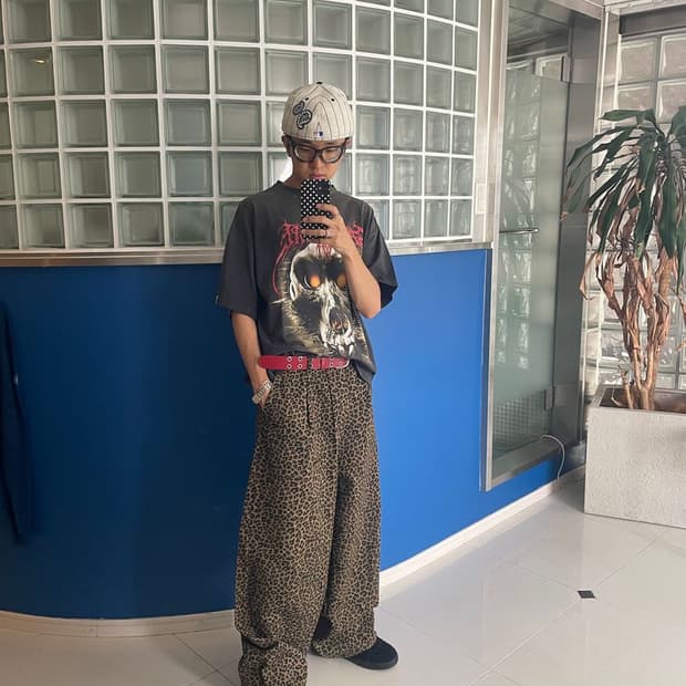 DESIGN LOGO TEE 브랜드 디자인 로고 티셔츠