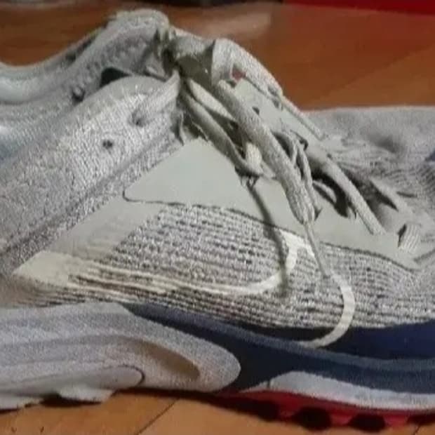 나이키 에어 줌 테라 카이거8 트레킹화 