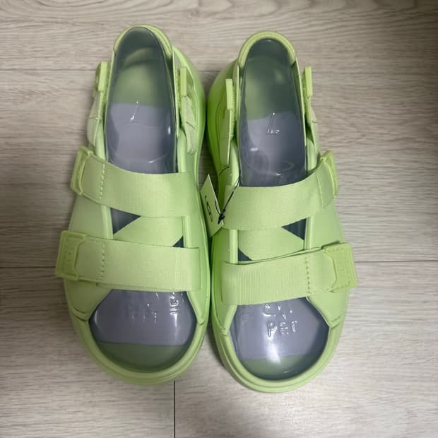 UGG 어그 라임 스트라터스 샌들 새상품