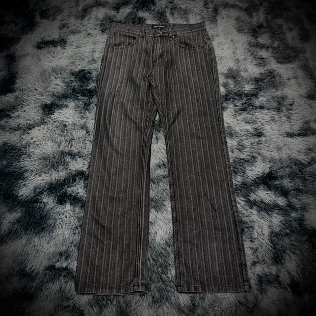 31040=SKKONE 블랙 스트라이프 워싱 데님팬츠