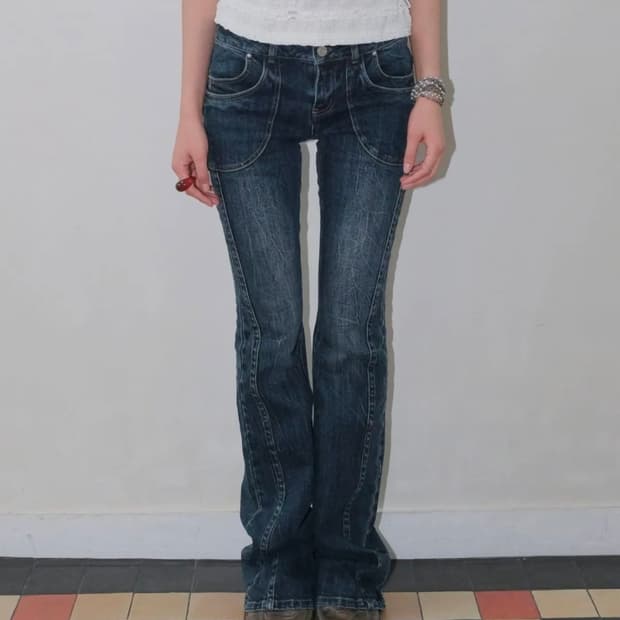 오디너리 홀리데이 WASHED BOOTS CUT JEANS