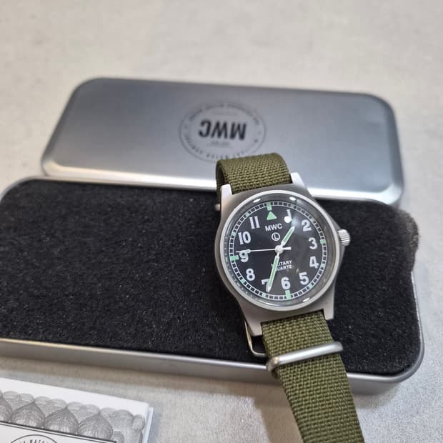 MWC G10 밀리터리 쿼츠 시계