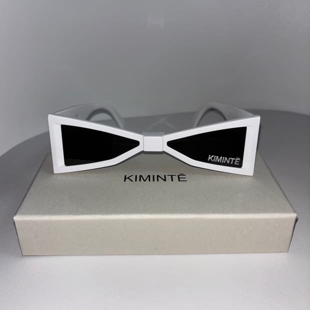 [새상품] 김해김 먼로 선글라스 (화이트)