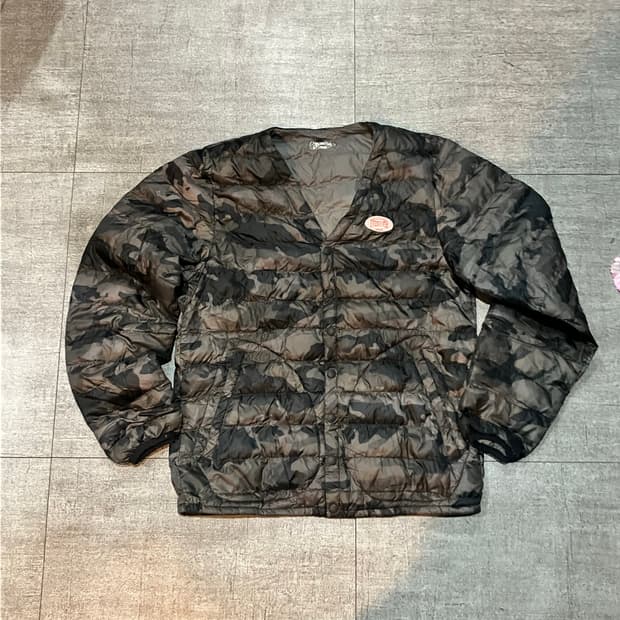 일본빈티지 Evenriver 올드스쿨스트릿 밀리터리카모 v넥퀄팅패딩
