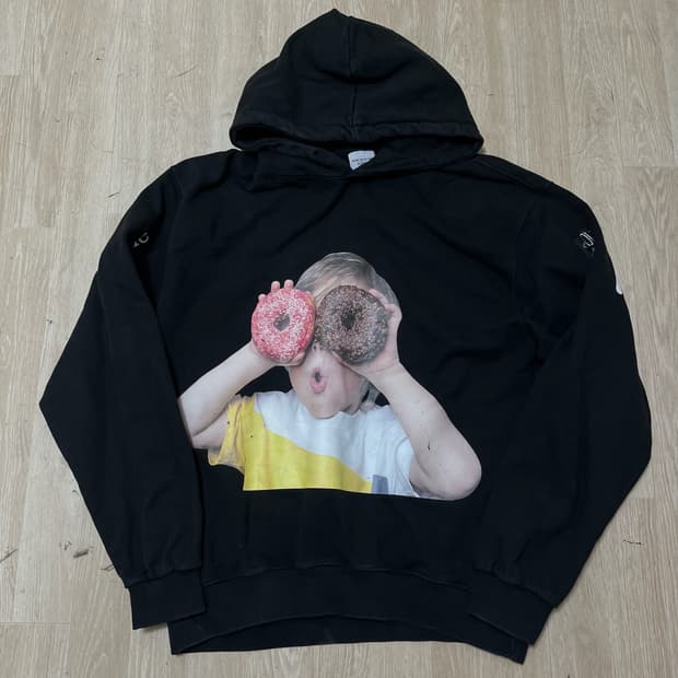 아크메드라비 도넛 빅로고 후드티 1사이즈 