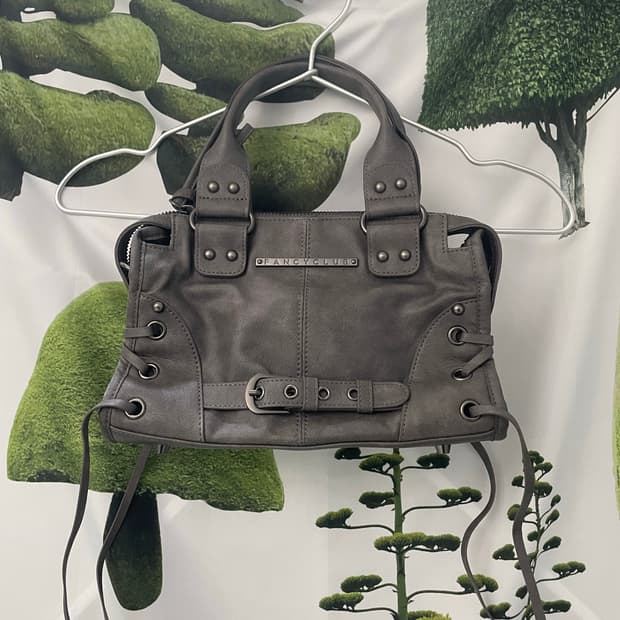 팬시클럽 벨티드 워싱 미니 레더백 그레이