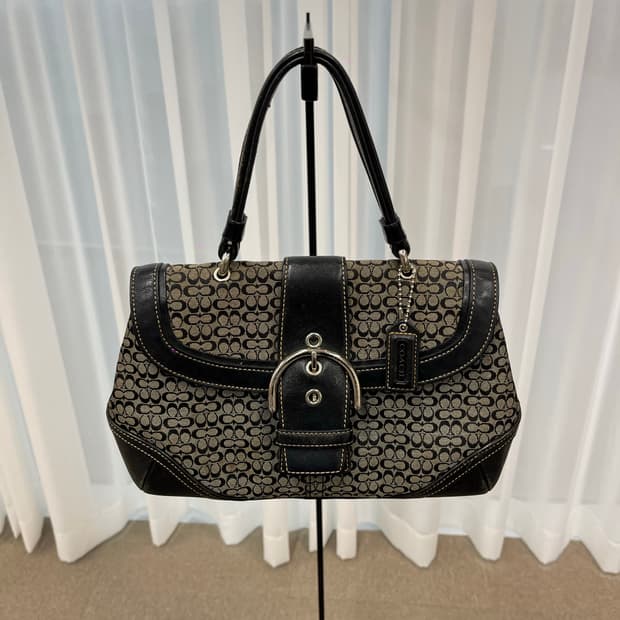 Coach Black Basic Shoulder Bag