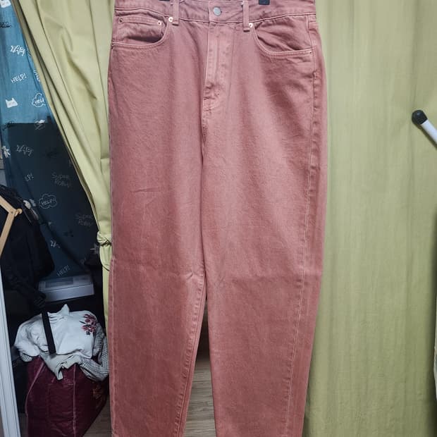 아웃스탠딩 핑크 데님