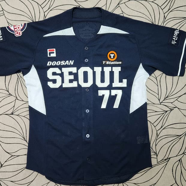 두산베어스 SEOUL 이승엽감독 유니폼 105
