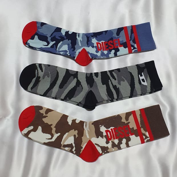 블루 그레이 브라운 레드 카모 디젤 양말