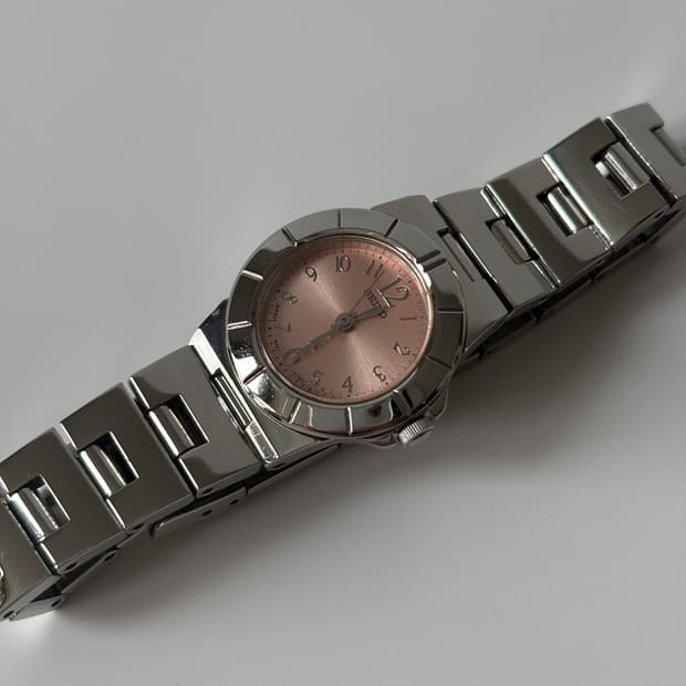 세이코 2000s Lukia Pink Dial Ladies Quartz