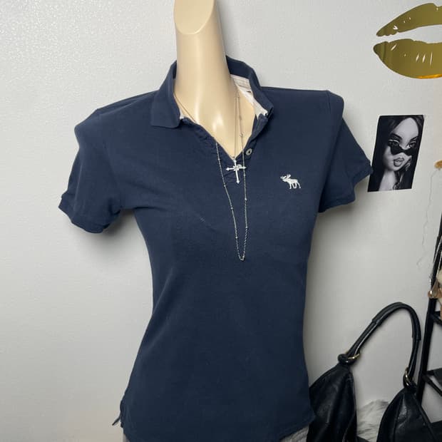 Abercrombie navy 카라티