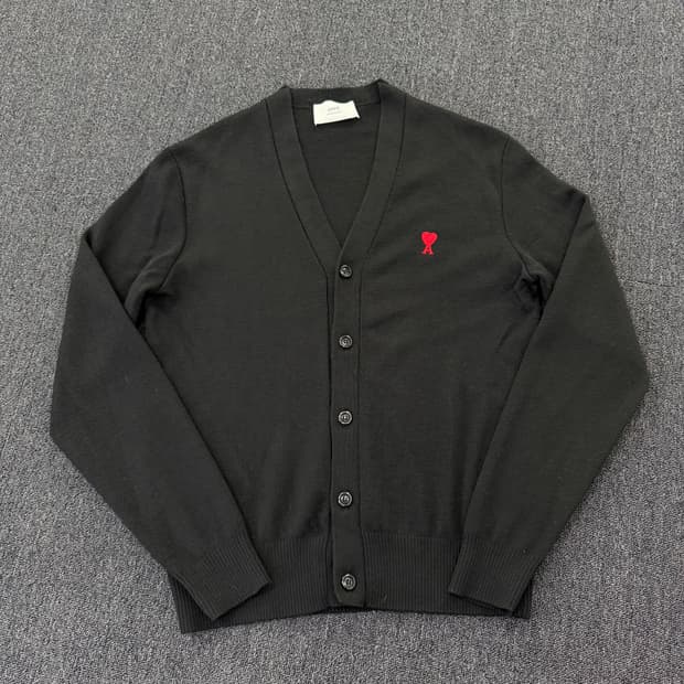 ami 아미 스몰 하트 로고 울 가디건
