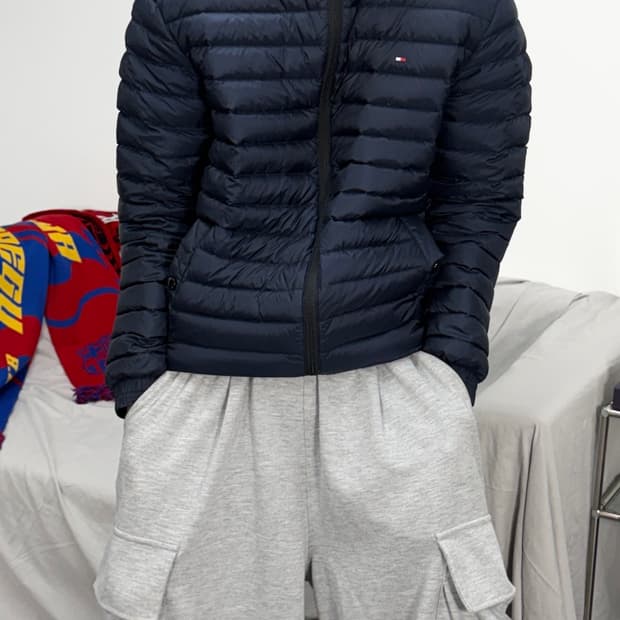 타미 힐피거 스몰로고 네이비 경량패딩 M