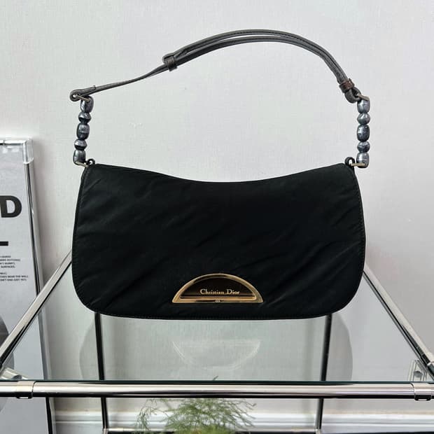 크리스찬 디올  마리스 D플랩 숄더백