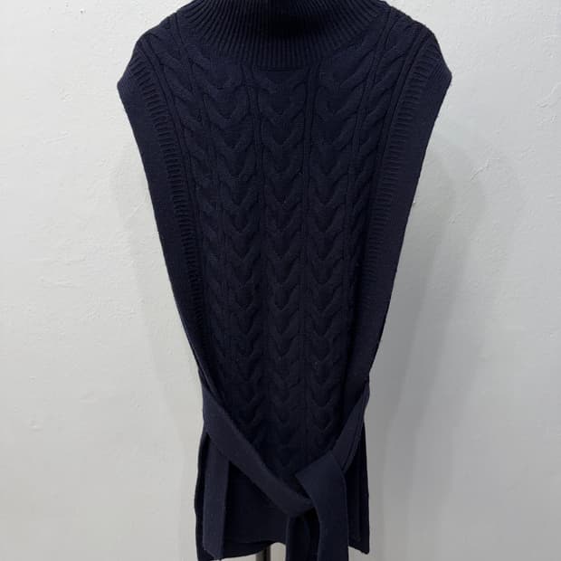 정품) COS 네이비 니트 랩 베스트 55