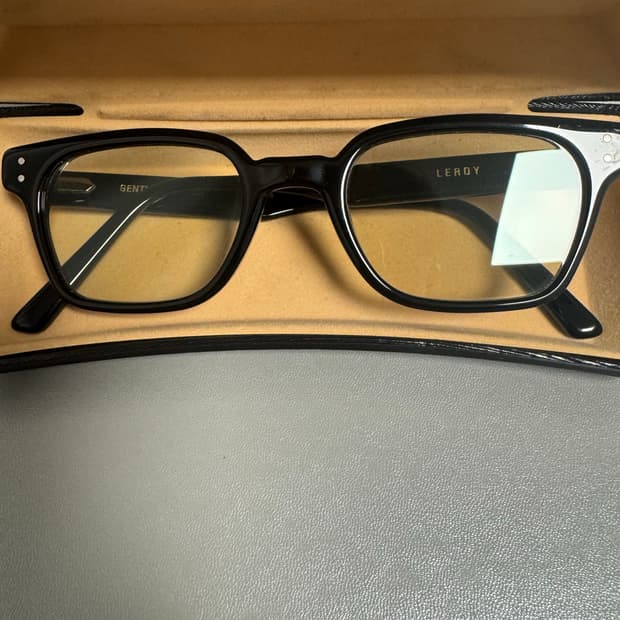 젠틀몬스터 르로이(선글라스겸용)