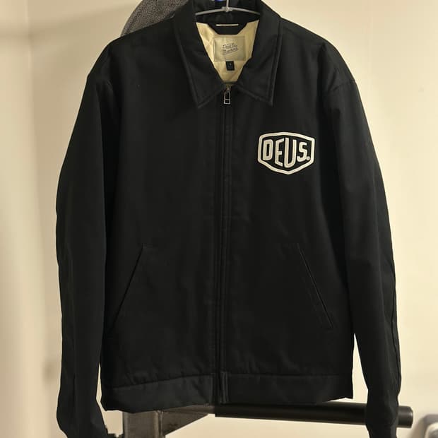 데우스 엑스 마키나 누빔자켓