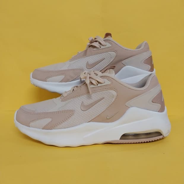 여성 나이키 에어맥스 볼트 운동화 (240)