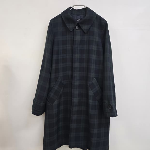 A.P.C 타탄체크 간절기 아방 코트