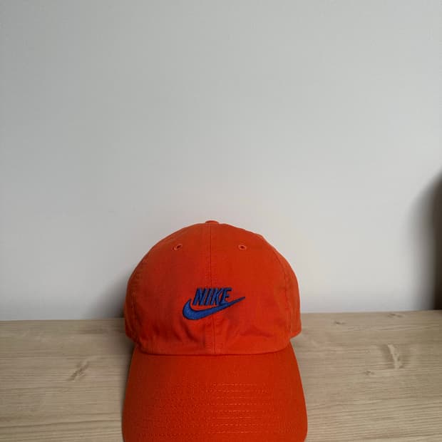 나이키 헤리티지 86 퓨추라 모자 오렌지