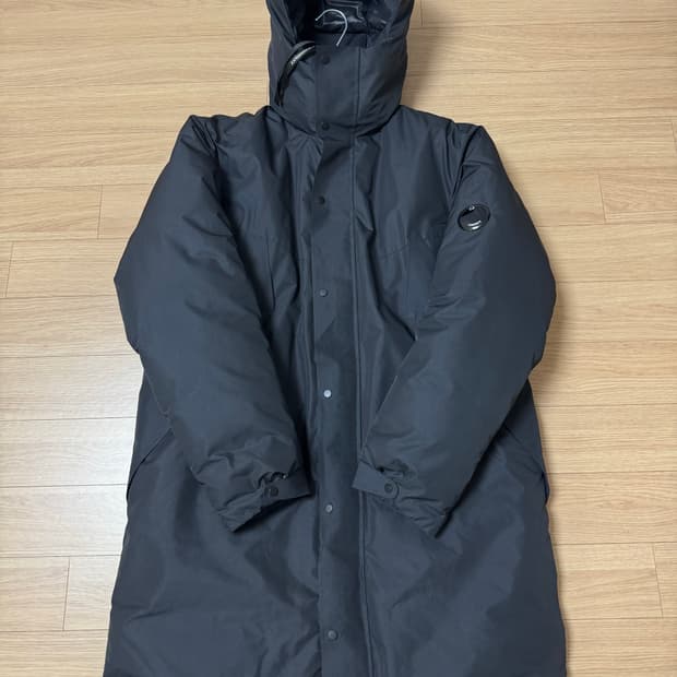 CP컴퍼니 롱패딩 