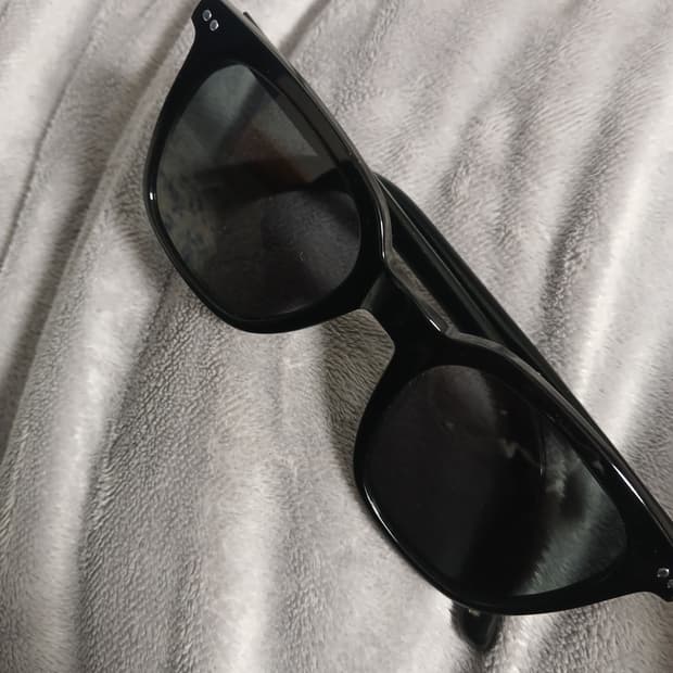 카린 선글라스 블랙