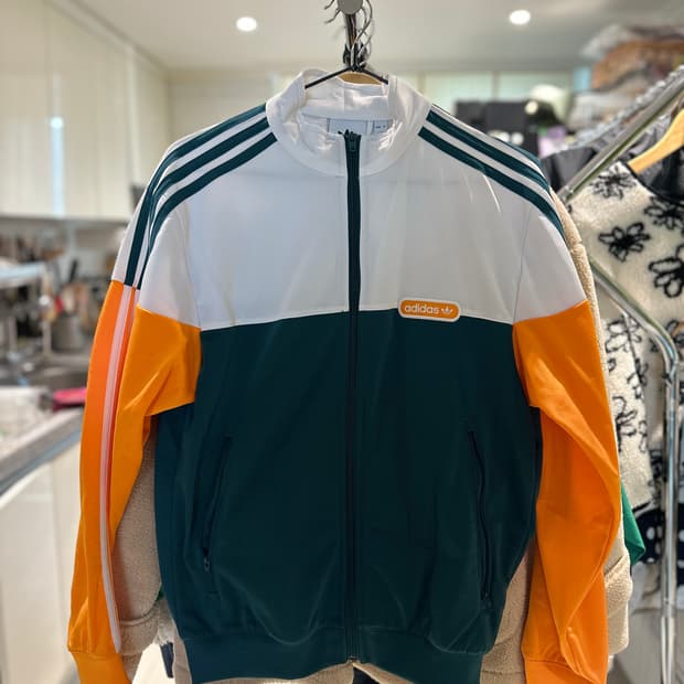 아디다스 트랙탑 저지