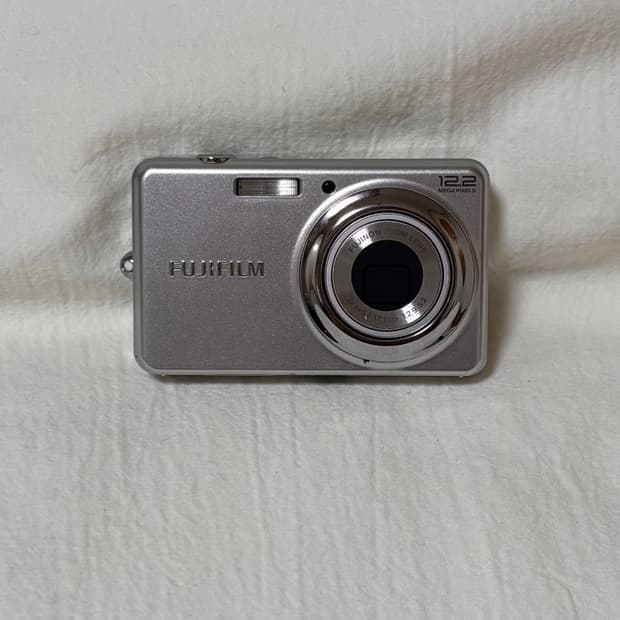 (르세라핌 채원 디카) 후지필름 파인픽스 j30