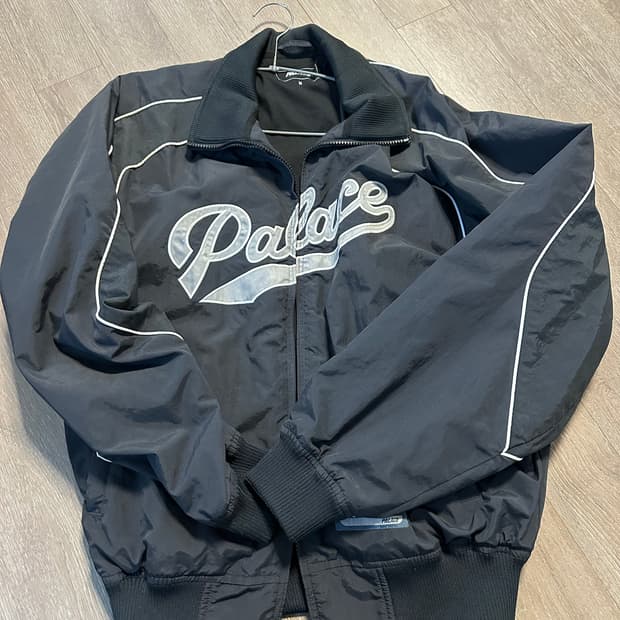 팔라스 스크립트 자켓 M