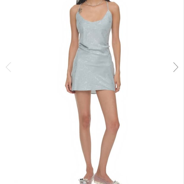 투머치택스 OPEN BACK MINI SLIP DRESS (xs사이즈)
