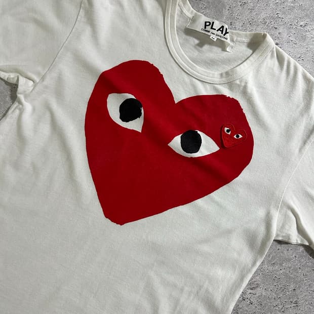 COMME des GARCONS 재팬 빅하트 와펜 티셔츠/079